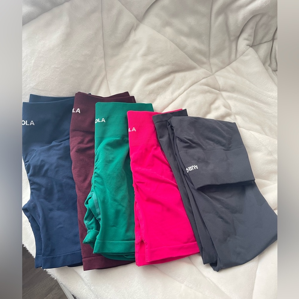 Bundle of Aurola shorts + Aurola leggings